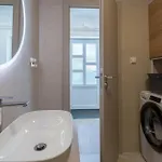 1 Bedroom Beautiful In Apartment *