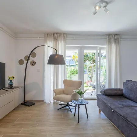 1 Bedroom Beautiful In Poreč