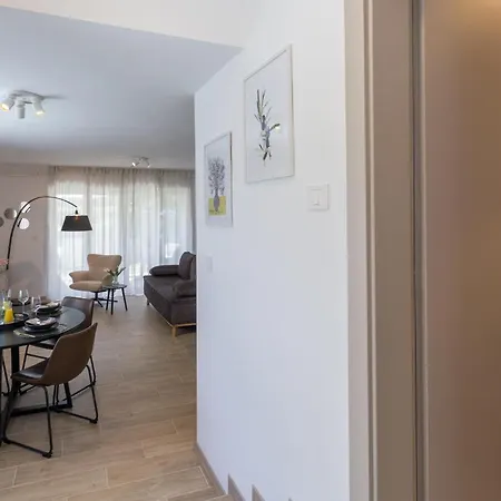 1 Bedroom Beautiful In Lejlighed *