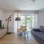 1 Bedroom Beautiful In Poreč